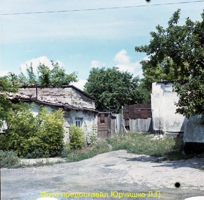 Прикрепленное изображение: Симферополь. Старая часть города (бывш. Ак-Мечеть). 06.1996г. (Копировать).jpg